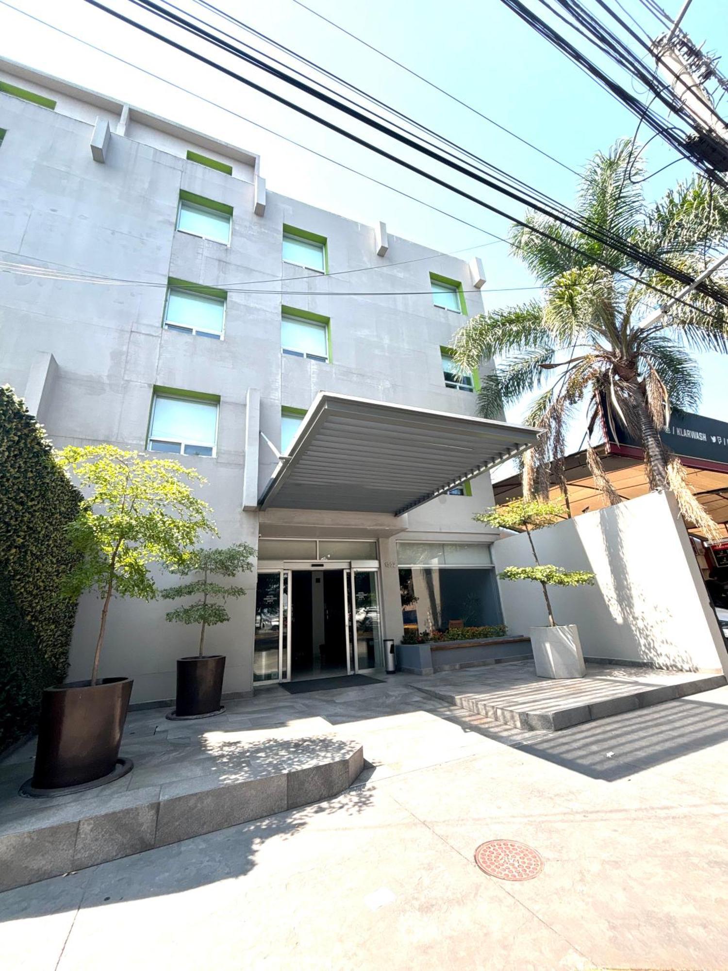 Hotel Arboledas Expo Guadalajara Exterior photo